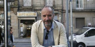 El Twitter; una red social que ha sido conocida por mostrar de cierta manera la realidad del mundo en un solo espacio. Esta vez; es el espacio social que pone en tela de juicio la realidad oculta de la justicia española. El abogado Miguel Dieguez; hizo mención a un escrito de una amiga que ejerce cargo de juez. En el escrito; se relatan las precarias condiciones de los juzgados; teniendo como consecuencia por dicha situación, la anulación de sentencias, suspensión y hasta repetición de juicios.