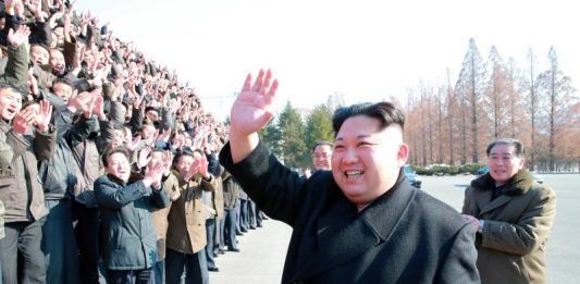 Corea del Norte dice que suspenderá las pruebas nucleares y de misiles, cerró el sitio de prueba