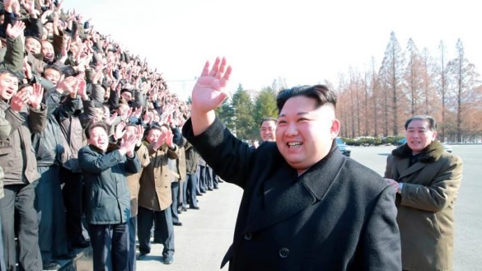 Corea del Norte dice que suspenderá las pruebas nucleares y de misiles, cerró el sitio de prueba