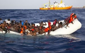 Euskadi prepara acojida para 629 migrantes del barco Aquarius