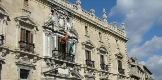 Dos años de cárcel tras cobrar pensión de su madre muerta