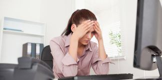 Considerado accidente laboral por el Tribunal Supremo el desprendimiento de la retina sufrido por trabajadora