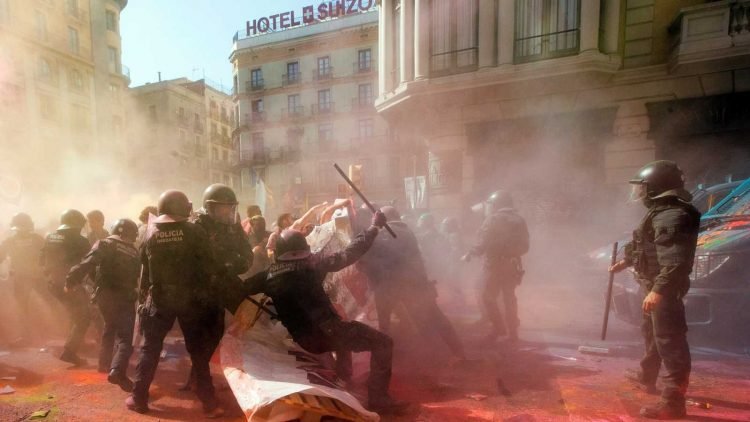 Liberados los detenidos por altercado con Mossos d´Escuadra en Barcelona