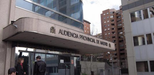 Un año de condena a dueño de restaurante por explotar a migrantes