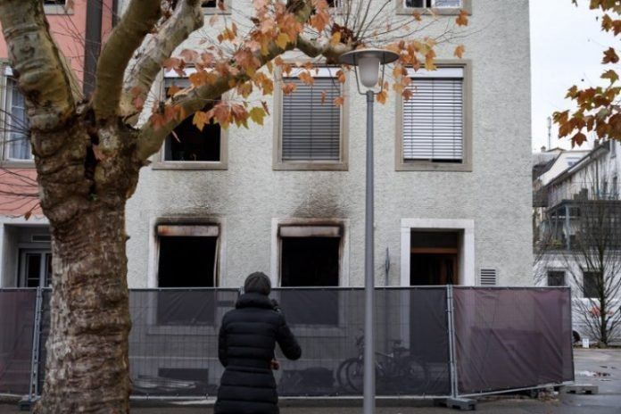 Incendio en edificio deja seis muertos