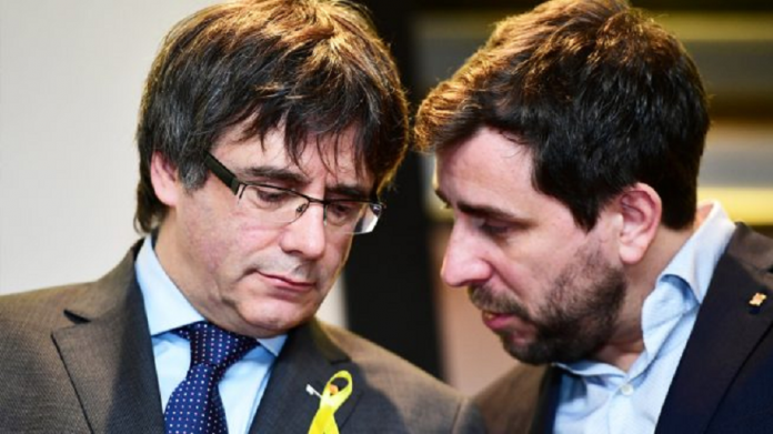 El Parlamento Europeo prohíbe la entrada a los fugados Puigdemont y Comín