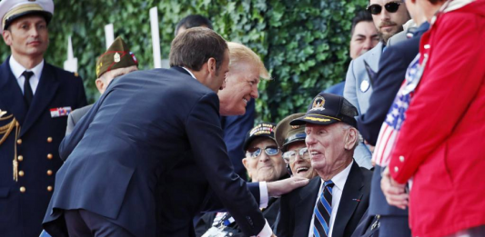 Honran a veteranos del desembarco de Normandía a 75 años del Día D