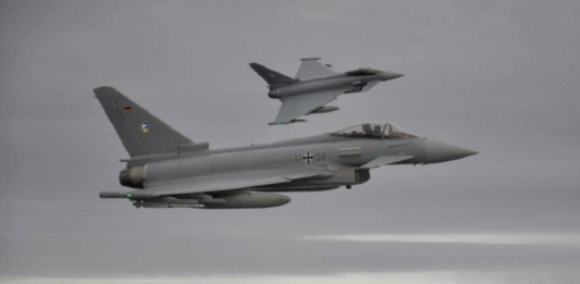 Se estrellan dos aviones de combate Eurofighter en el aire
